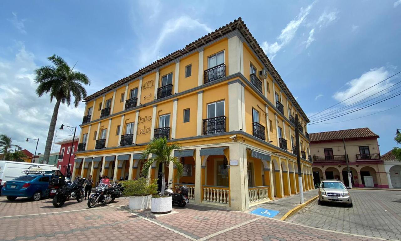 Hotel Posada Dona Lala 틀라코탈판 외부 사진