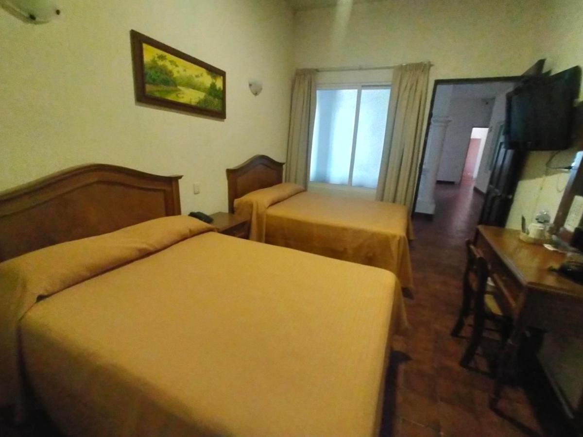 Hotel Posada Dona Lala 틀라코탈판 외부 사진