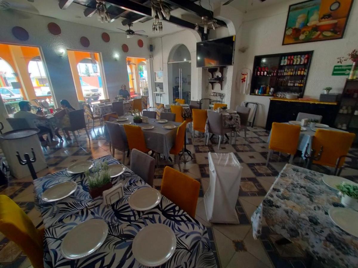 Hotel Posada Dona Lala 틀라코탈판 외부 사진