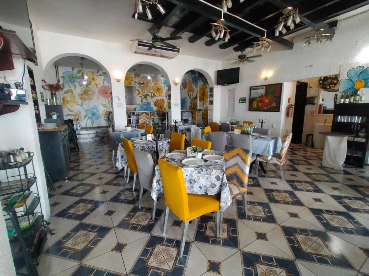 Hotel Posada Dona Lala 틀라코탈판 외부 사진